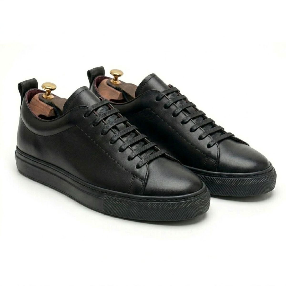 Sneakers total black in pelle liscia | Sneakers Artigianale Italiana | TeredoScarpa sneakers EleMa nera in pelle di vitello liscia